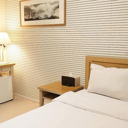 ג'גו Golden Park Hotel מראה חיצוני תמונה