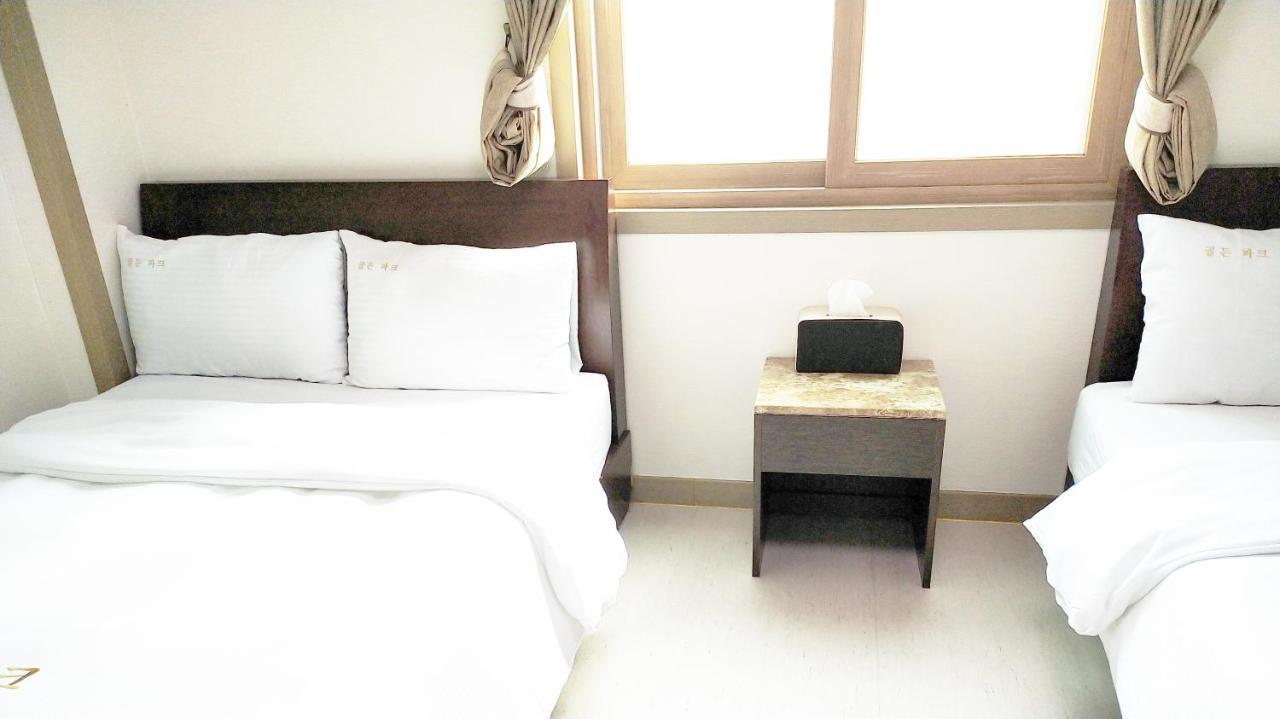 ג'גו Golden Park Hotel מראה חיצוני תמונה